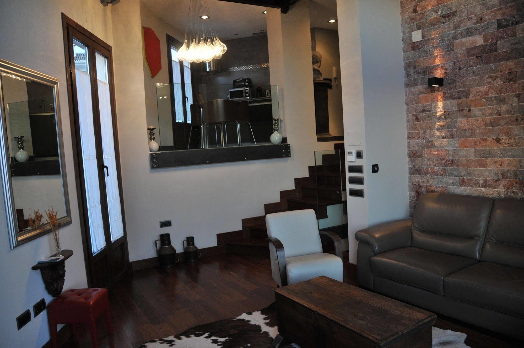 Apartamentos Turisticos Aguas De Víznar Eksteriør billede