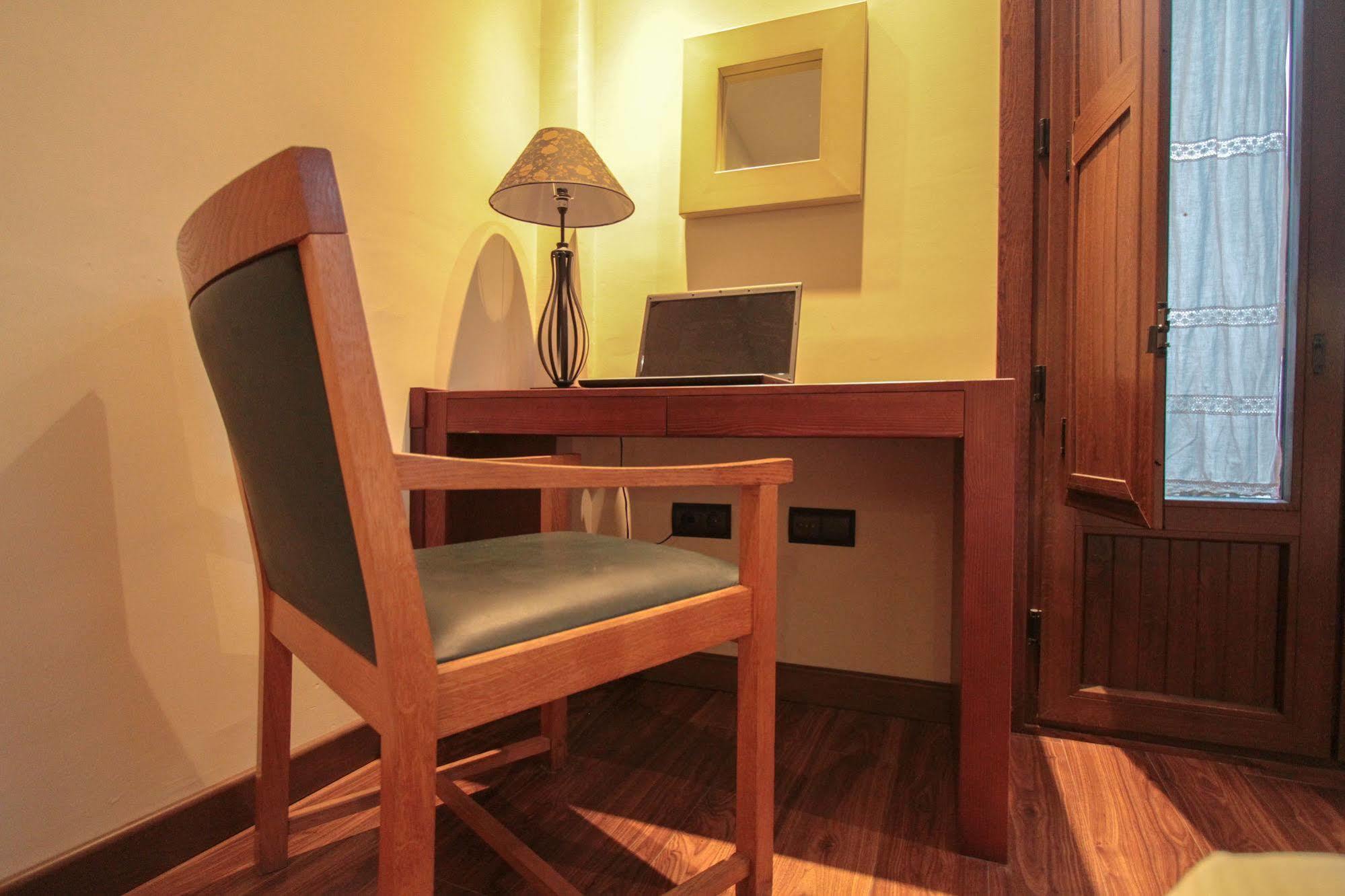 Apartamentos Turisticos Aguas De Víznar Eksteriør billede
