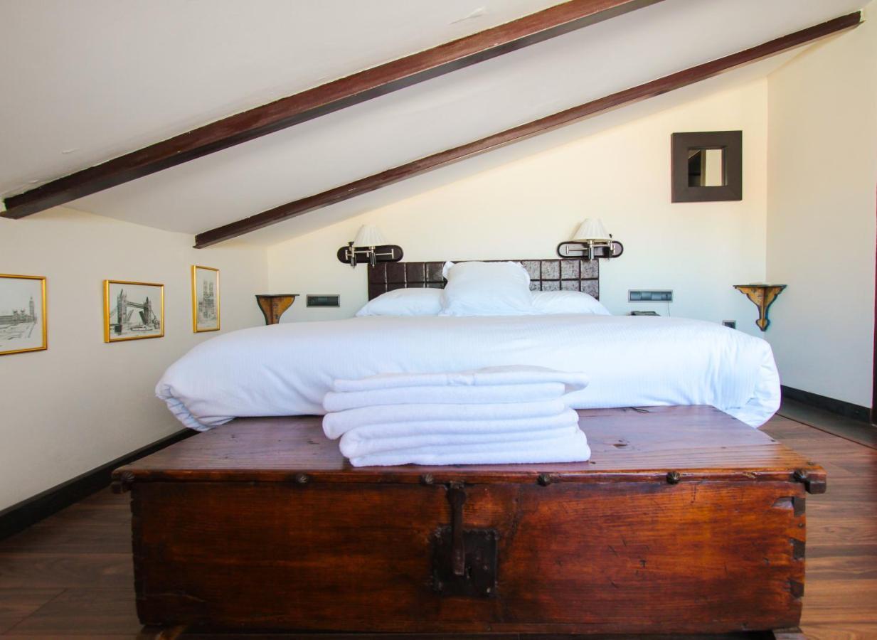 Apartamentos Turisticos Aguas De Víznar Værelse billede
